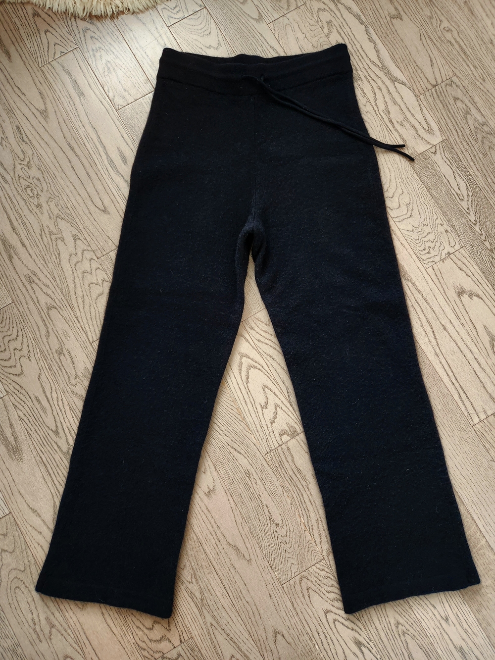 Aritzia Cashmere High-Rise Pants Black Size Large